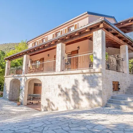 Villa Aria Vallis
